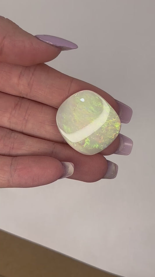 30.25 ct Opal Stone